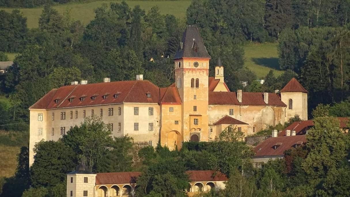 Vila Albrecht Vimperk Luaran gambar